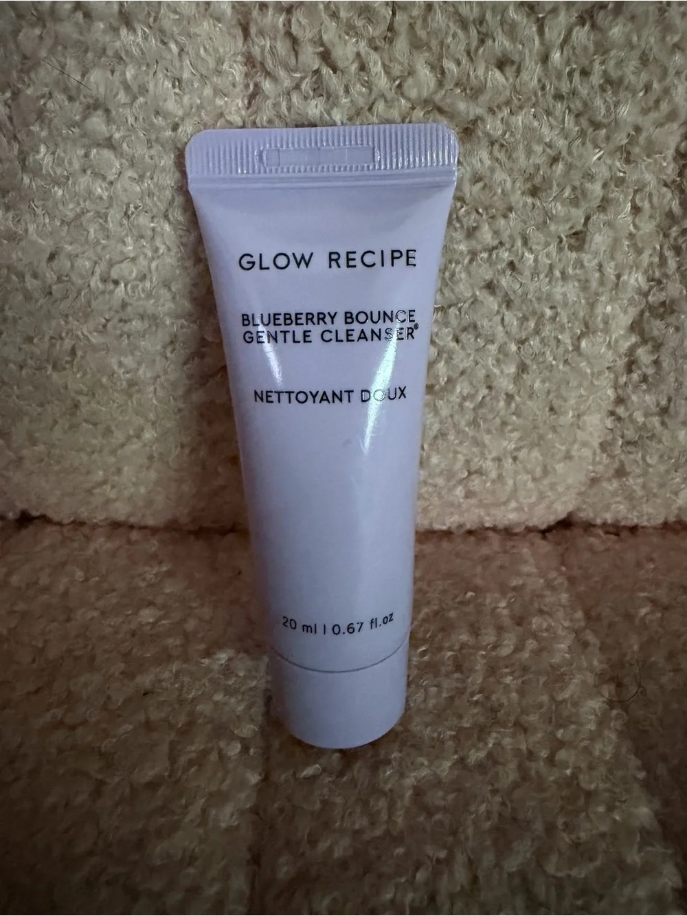 Glow Recipe Blueberry Bounce Gentle Cleanser - Pale Lavender Tube